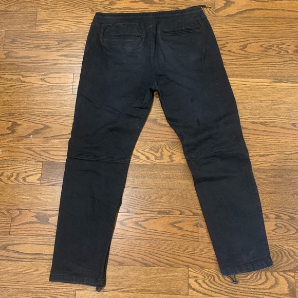 Black pants - Picture 2 of 3